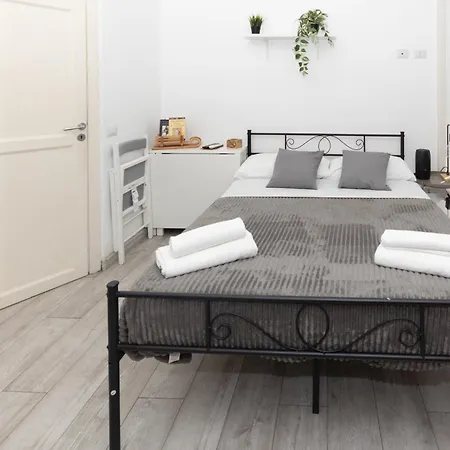 Bellini Theater Palace Apartment Catania